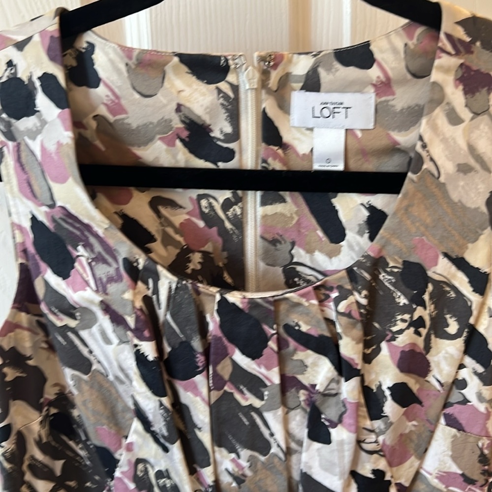 LOFT Women's Sleeveless Shift Dress - Picture 3 of 6